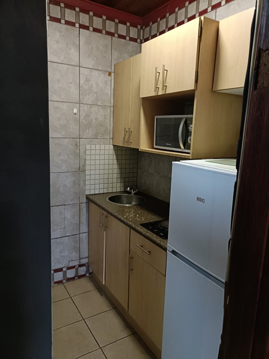 1 Bedroom Property for Sale in Brandwag Free State